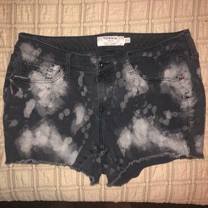 Torrid black bleached shorts